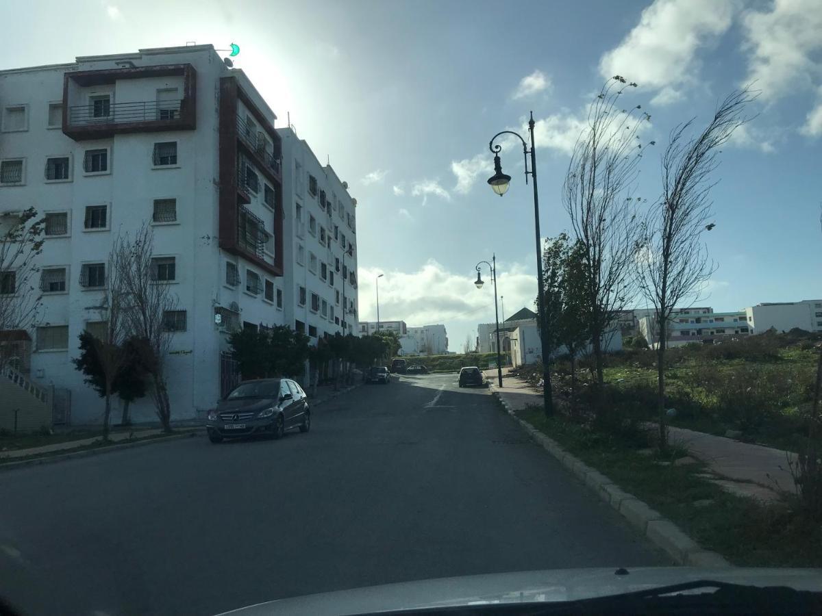 Appartement Familial Proche Aeroport Bab Andalous Tanger エクステリア 写真
